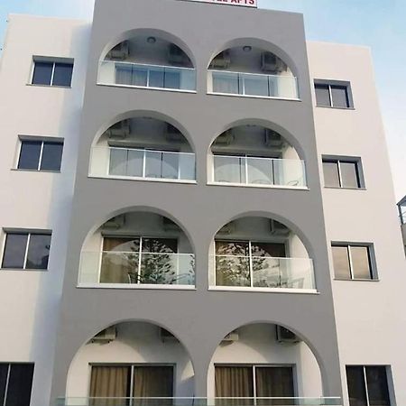 Polyxeni Hotel Apartments Limassol Exterior photo