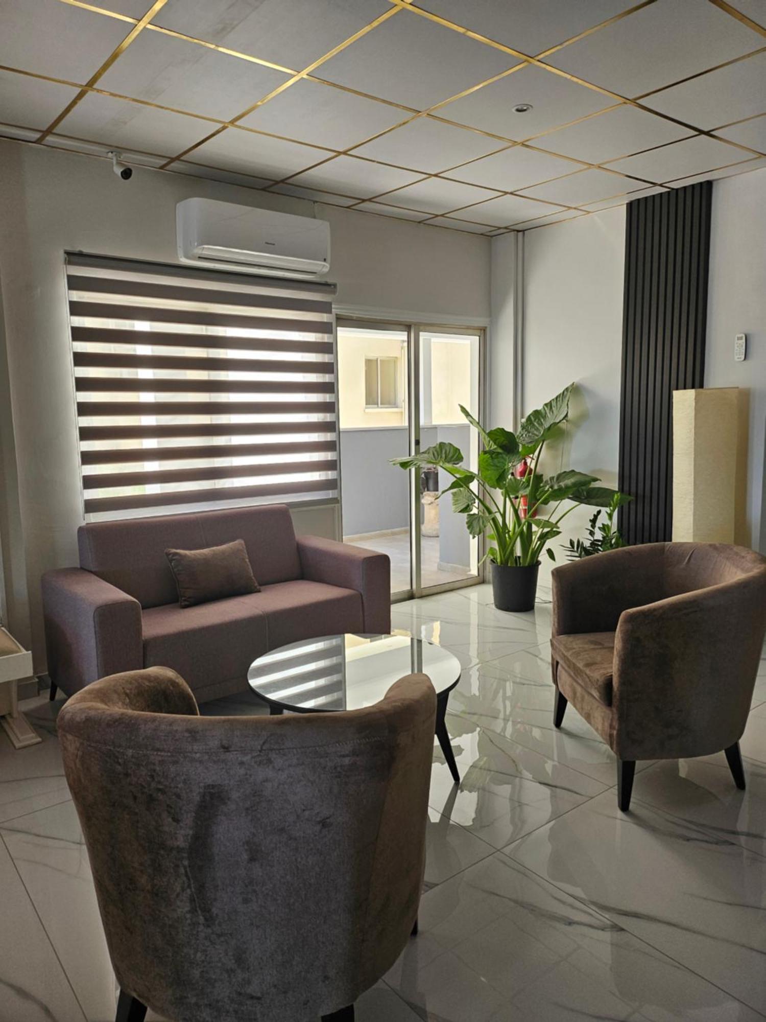 Polyxeni Hotel Apartments Limassol Exterior photo
