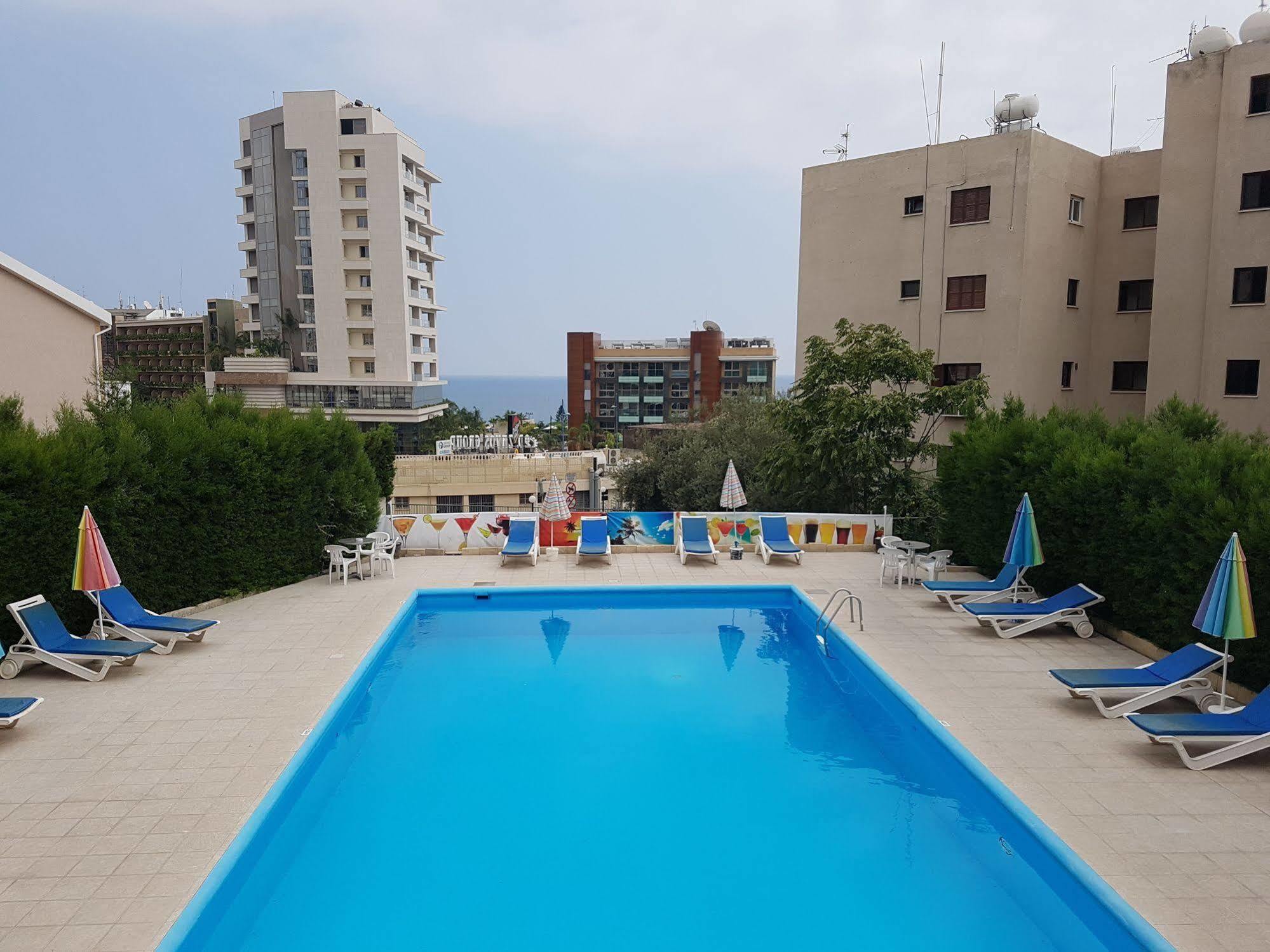Polyxeni Hotel Apartments Limassol Exterior photo